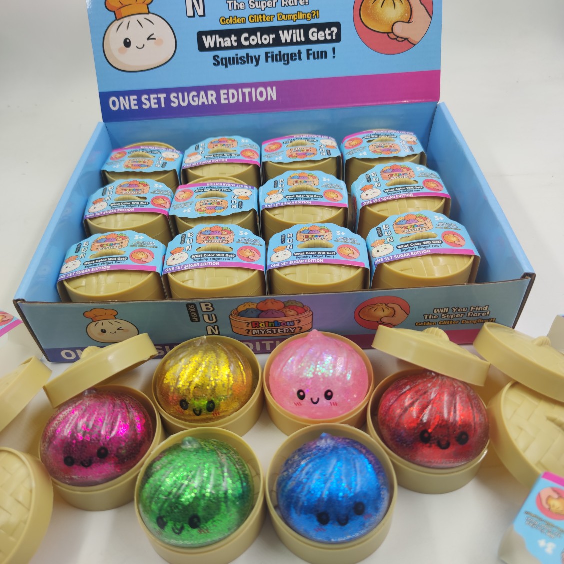 Sports Equipment Box - Mainan Pangsit Berkilau 1-12 Buah Squishy